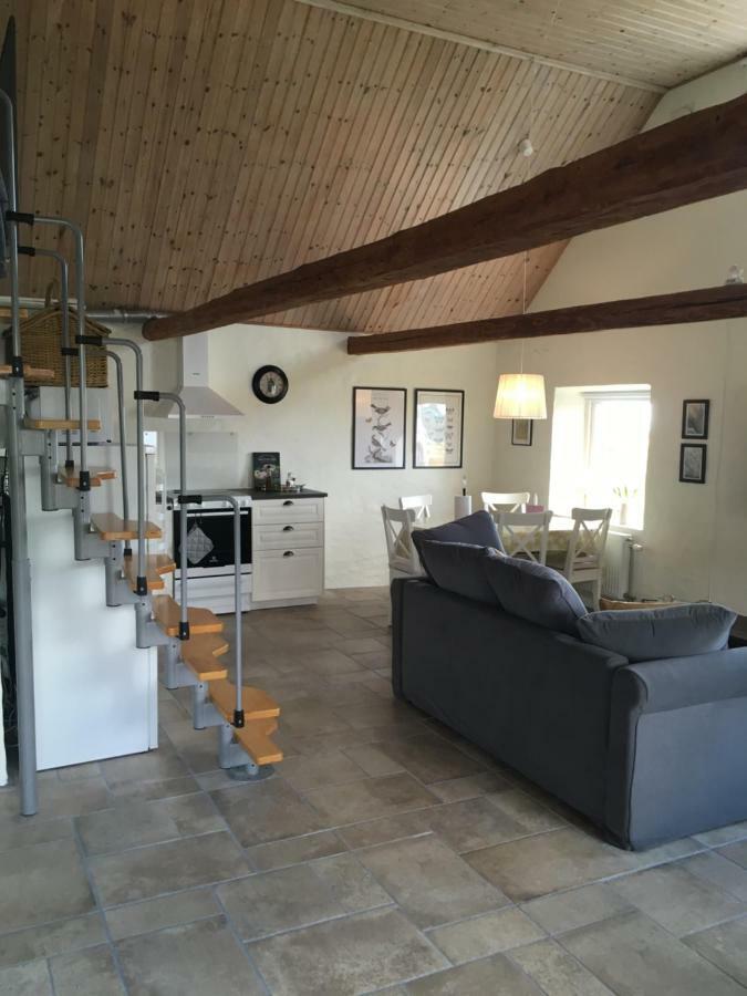 Glamping Och Gardslagenhet Mellan Himmel Och Hav Apartment Skivarp Exterior photo